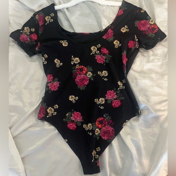 Vans Bodysuit - Picture 2 of 4